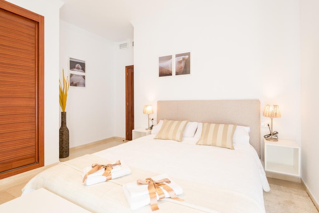 Colon12 Urban Apartment Malaga Exterior photo